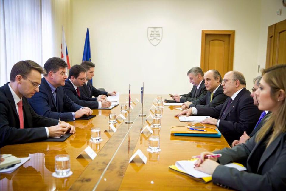 Alternate FM Xydakis meets with Slovakia’s Foreign Minister, M. Lajčák, and Deputy Minister for European Affairs, I. Korčok 
